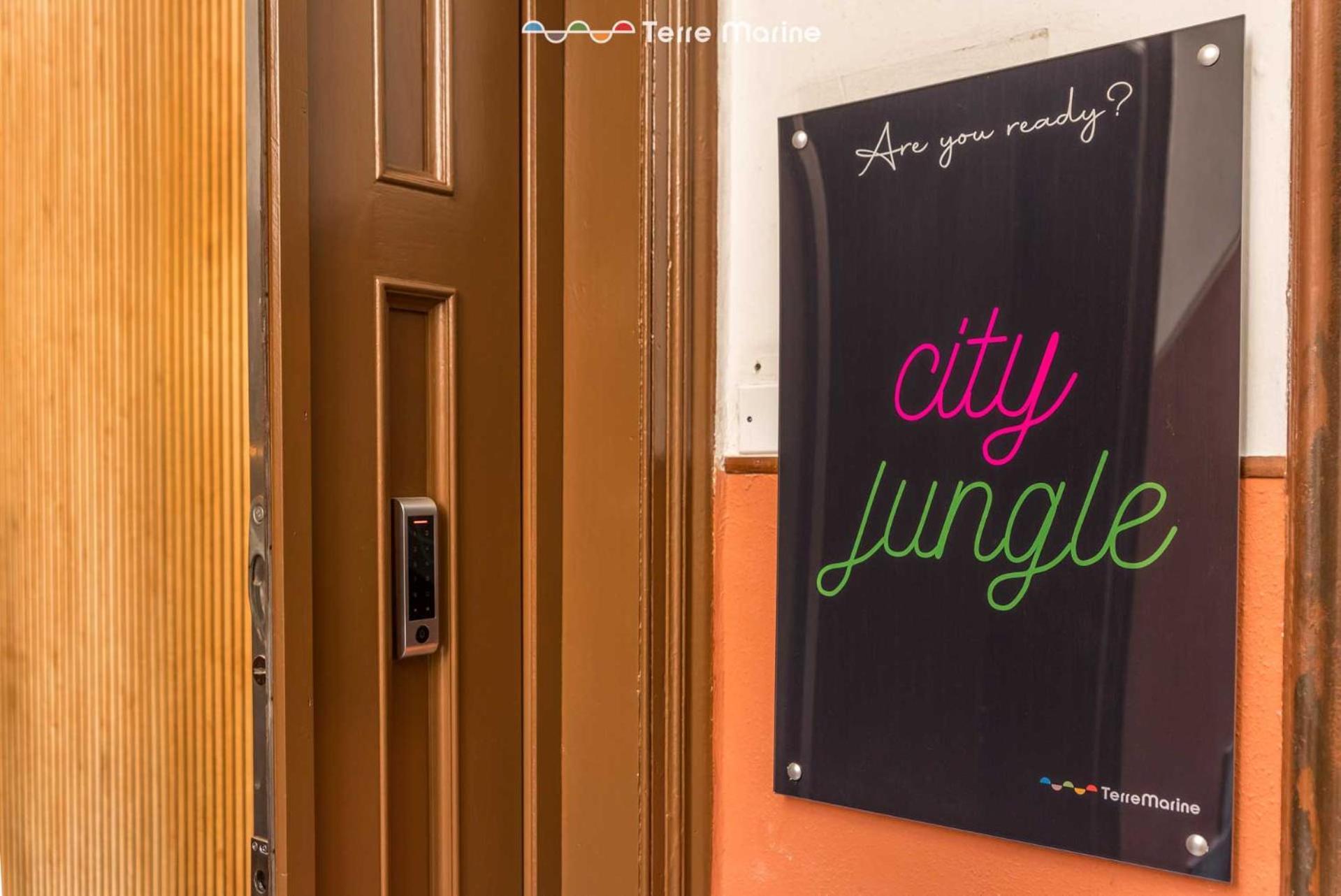 City Jungle, Terre Marine La Spezia Dış mekan fotoğraf